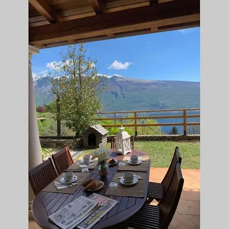 Villatullia Mit Seesicht Gardasee Holiday home *