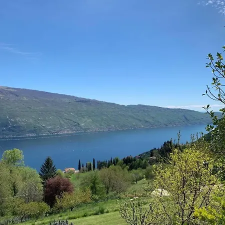 Villatullia Mit Seesicht Gardasee *