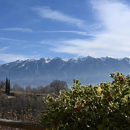 Villatullia Mit Seesicht Gardasee Tignale